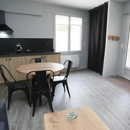 Maison Le Lodge- Centre La Fontaine Proche Zoo * Дуэ-ла-Фонтен