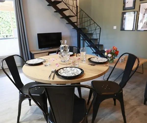 Дом отдыха Maison Le Lodge- Centre La Fontaine Proche Zoo