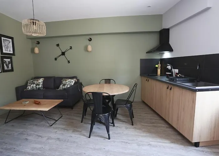 Maison Le Lodge- Centre La Fontaine Proche Zoo Дом отдыха Дуэ-ла-Фонтен